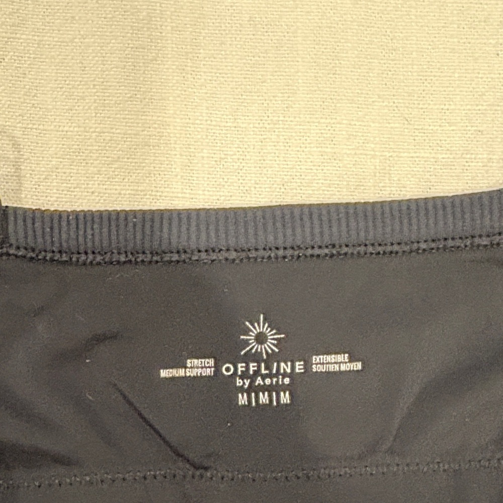 Aerie Black Ribbed Sports Bra - Picture 2 of 3
